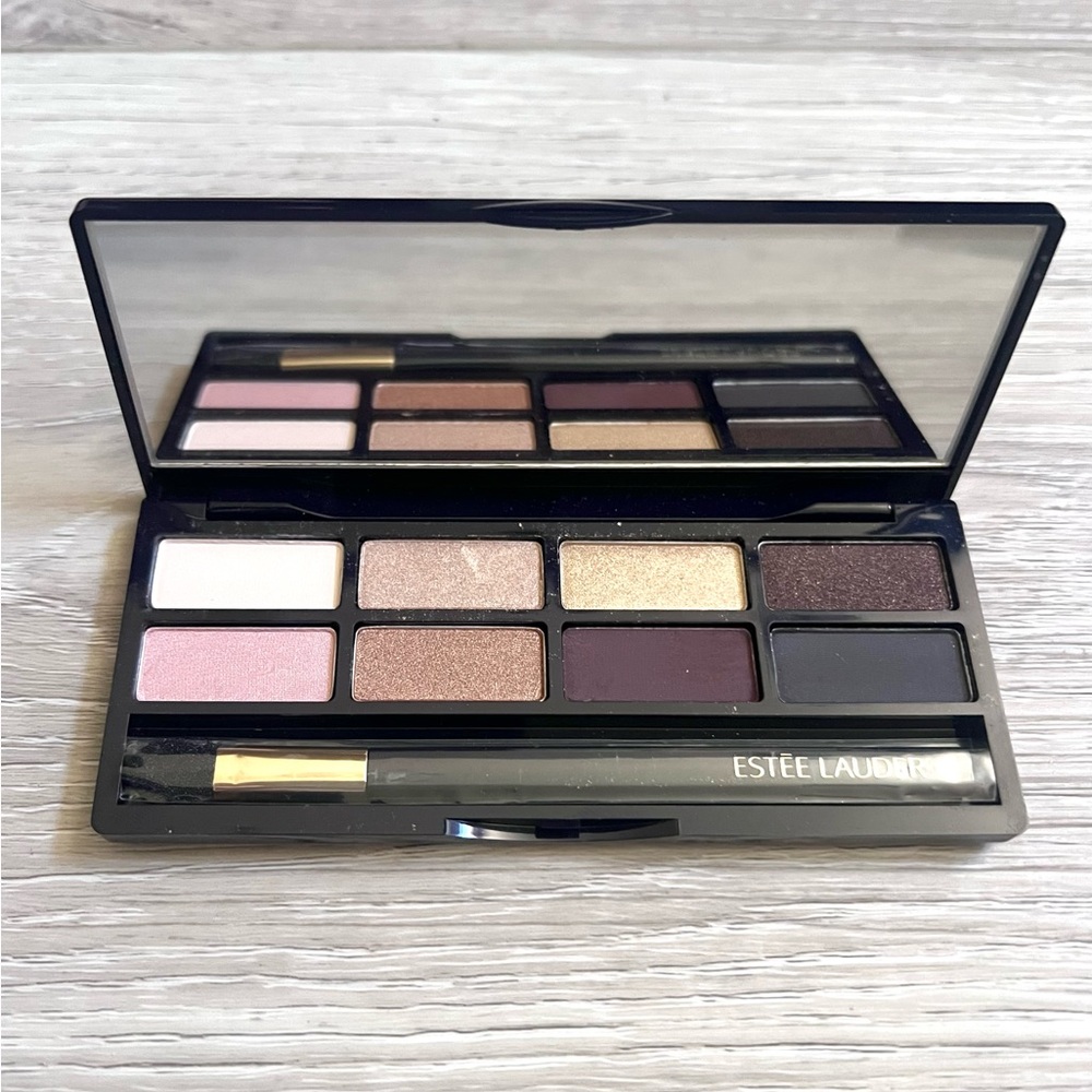 (New) Estee Lauder 8 color eyeshadow palette, travel size